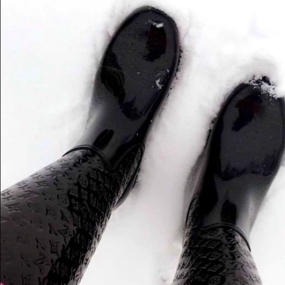 Louis Vuitton Rain Boots - Picture 4 of 12